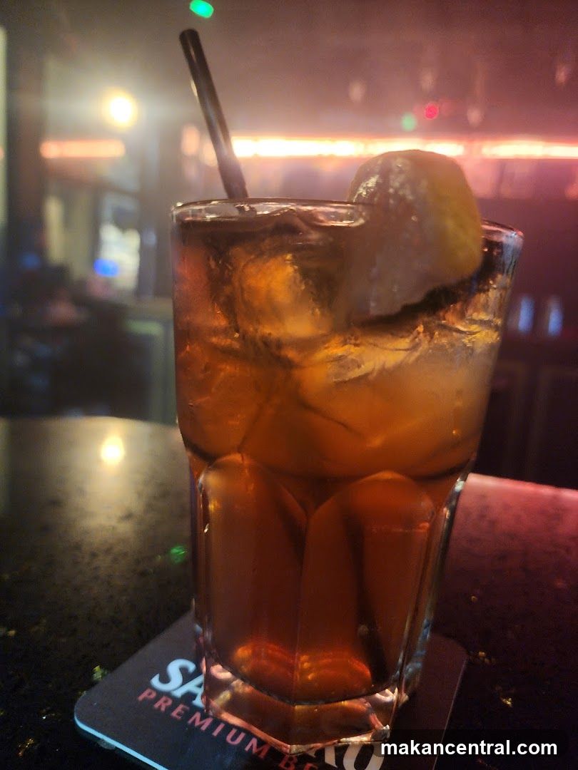 Iced Tea with Lemon