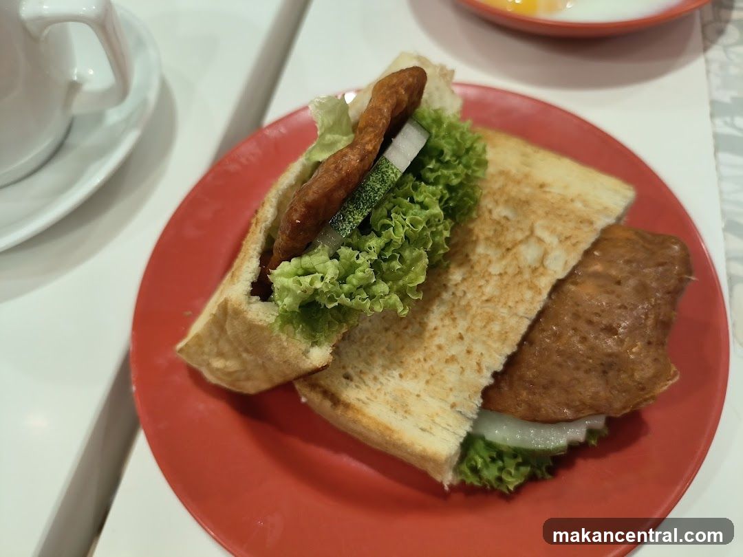 Sandwich with Lettuce and Cucumber