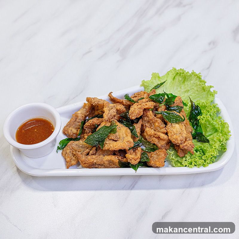 Crispy Fried Chicken Bites with Curry Leaves