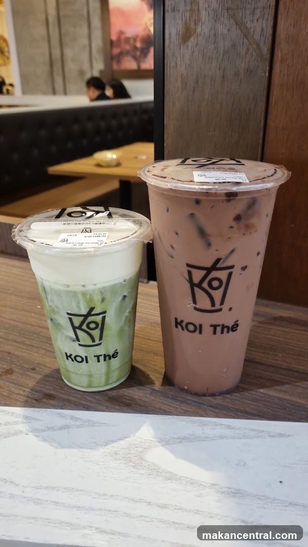 Two KOI Thé Drinks