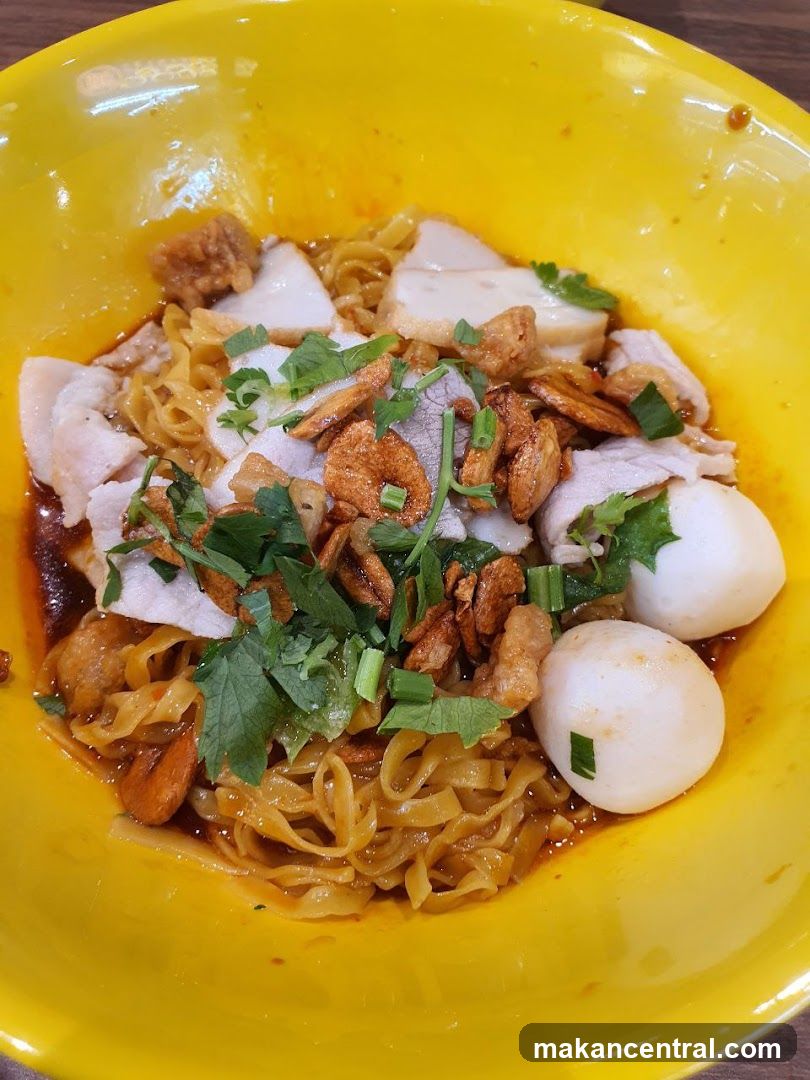 Noodles with Fish Balls and Sliced Pork