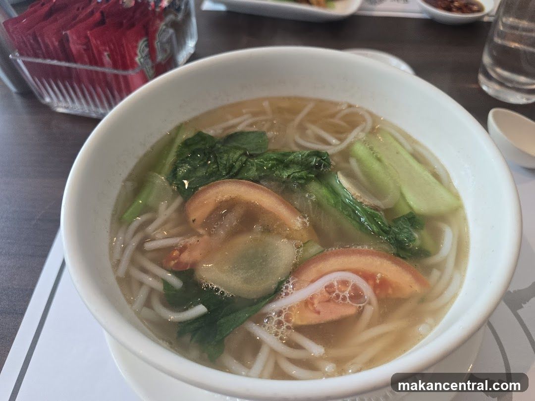Noodle Soup with Vegetables and Tomatoes