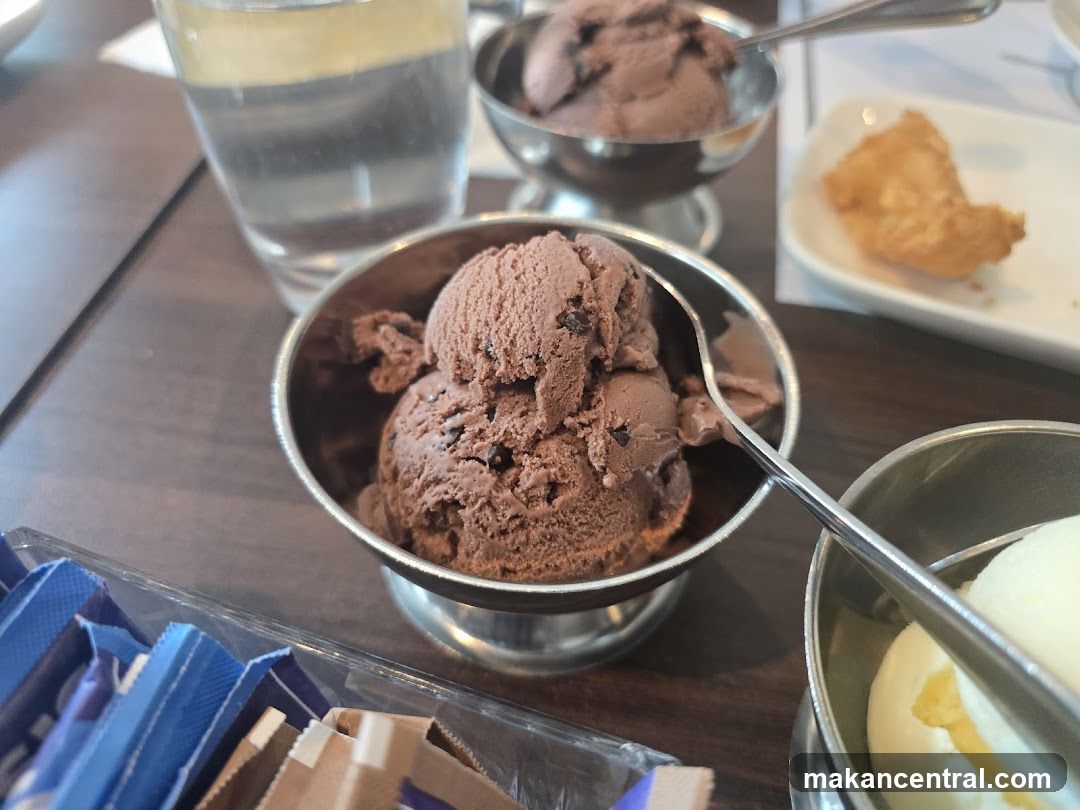Dessert with Ice Cream