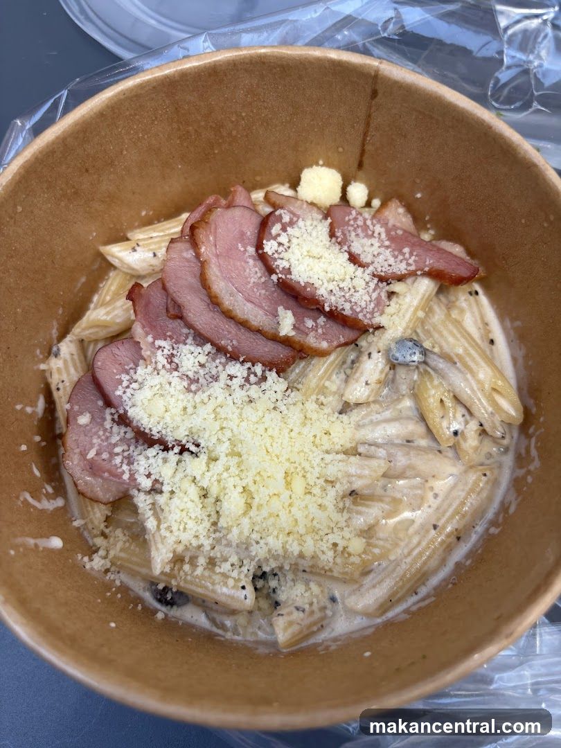 Penne Pasta with Smoked Meat and Cheese