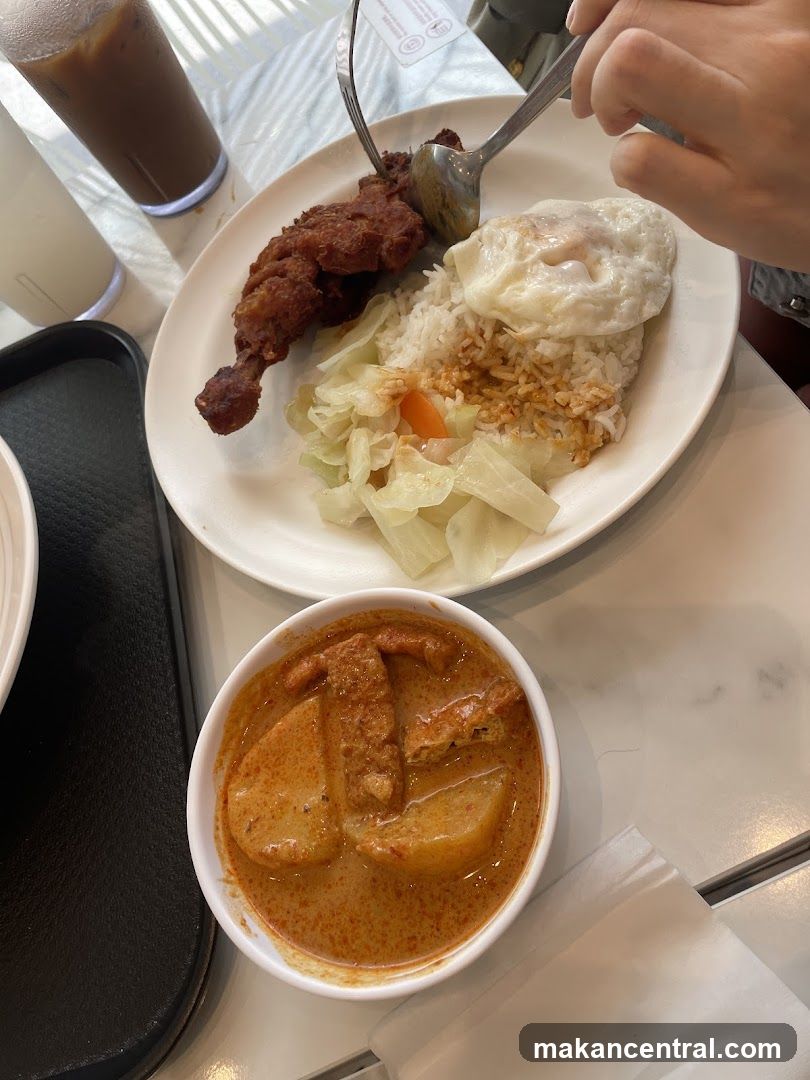 Fried Chicken Meal with Curry