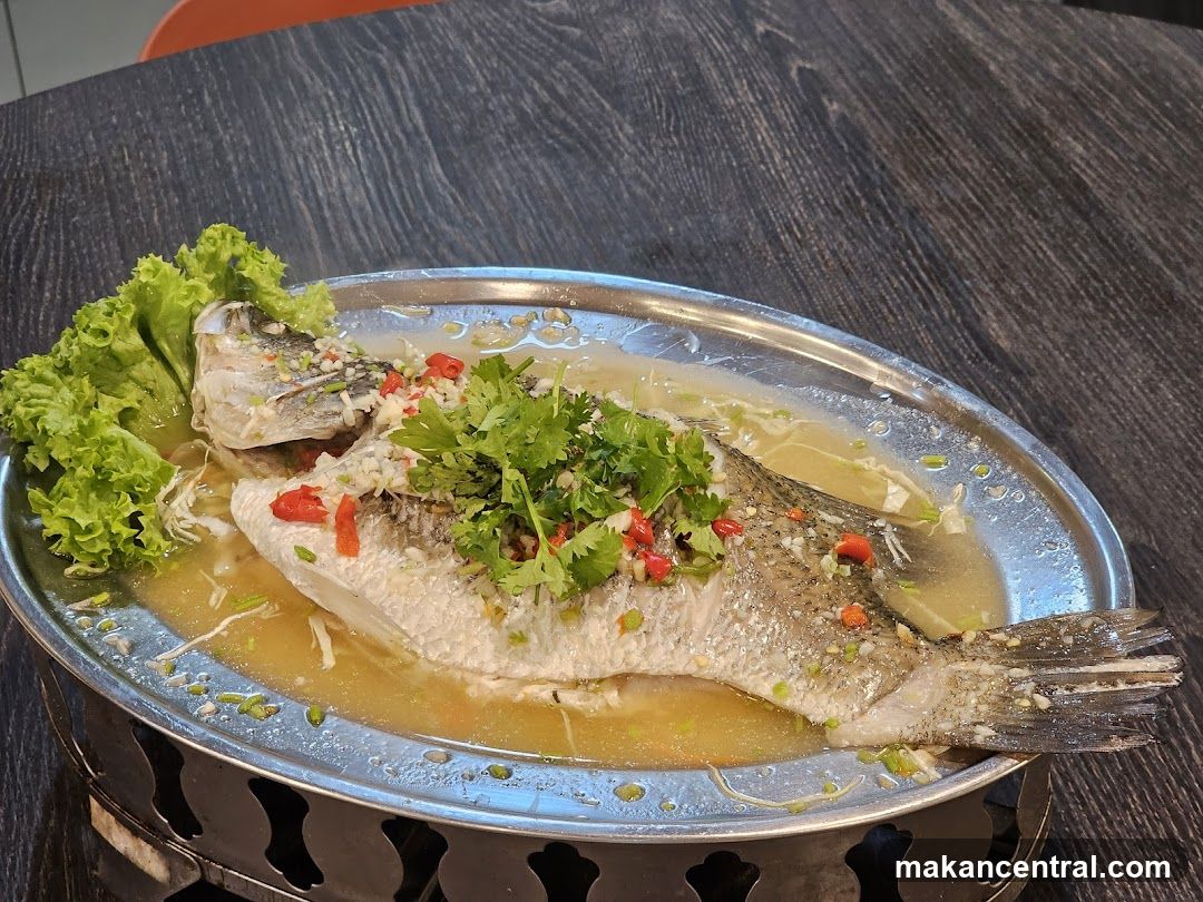 Steamed Fish with Lime and Chili