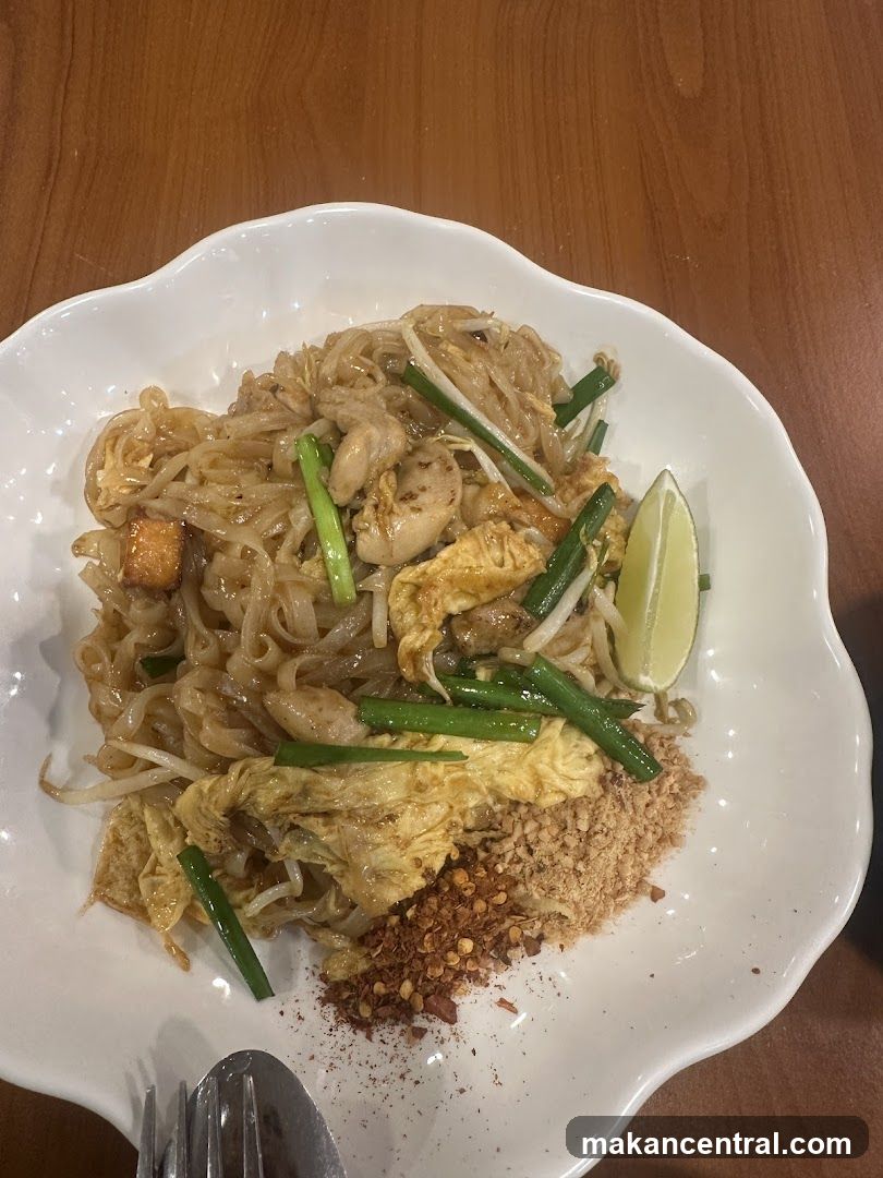 Pad Thai with Chicken