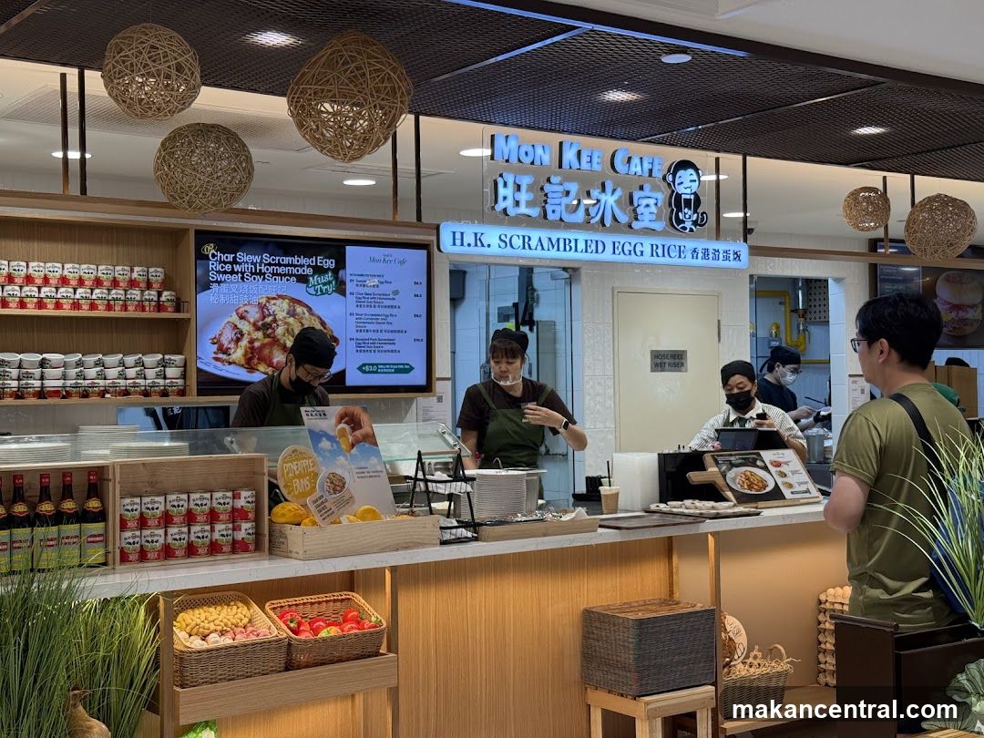 Mon Kee Cafe Counter