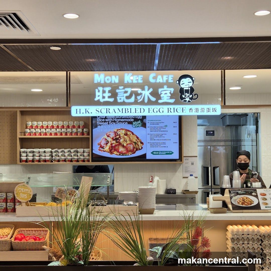 Mon Kee Cafe Food Display