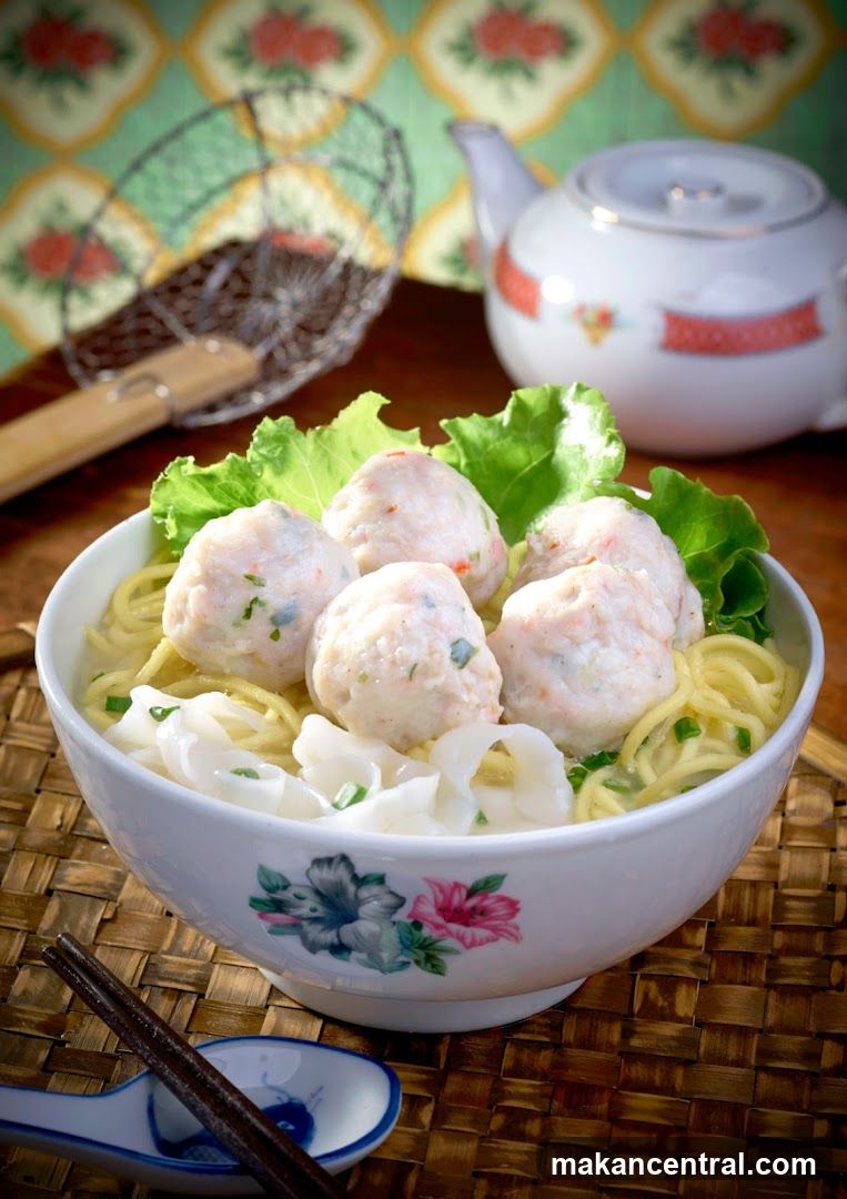 Fish Ball Noodles