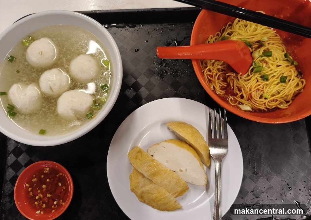 Noodles and Fish Cakes