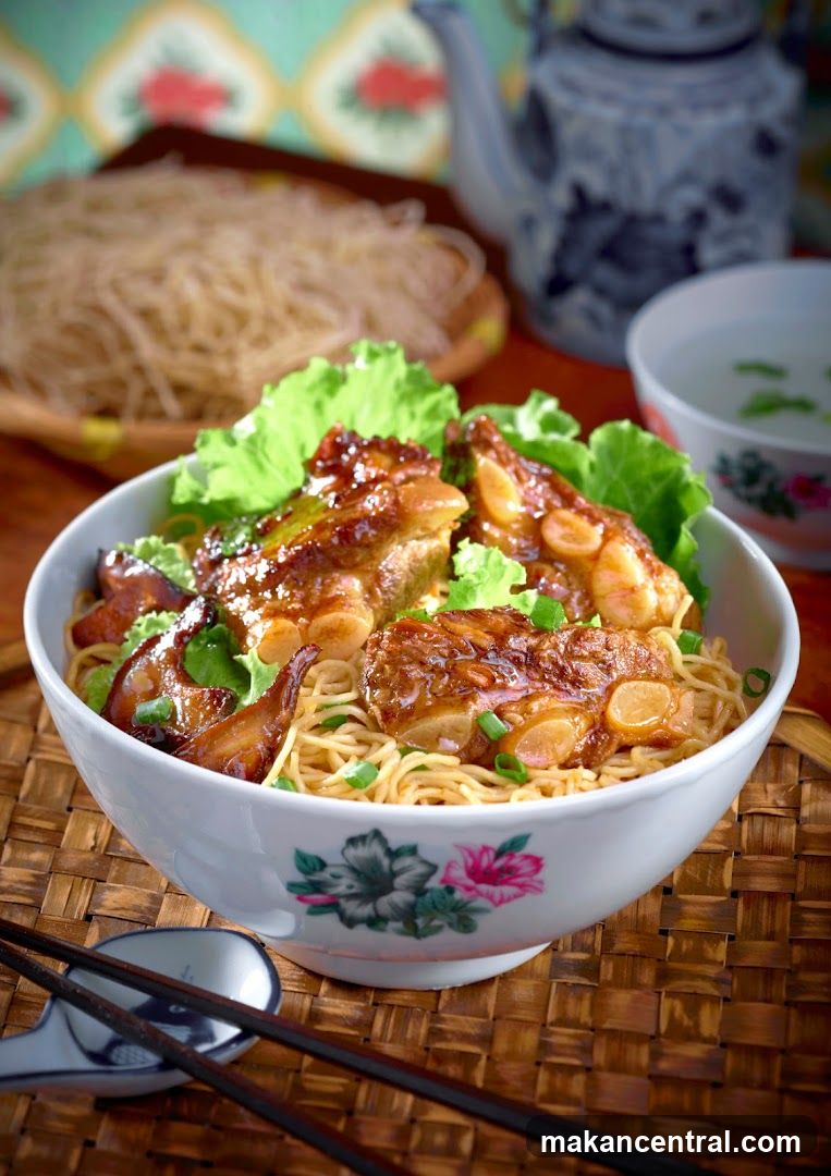 Noodles with Braised Meat
