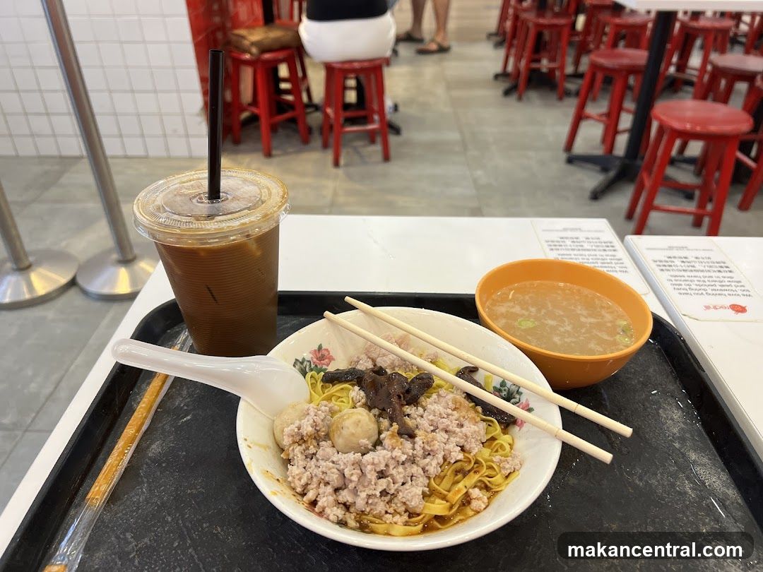 Noodle Dish with Drink