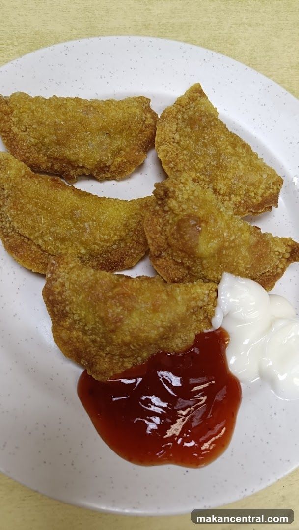 Fried Dumplings with Sauces