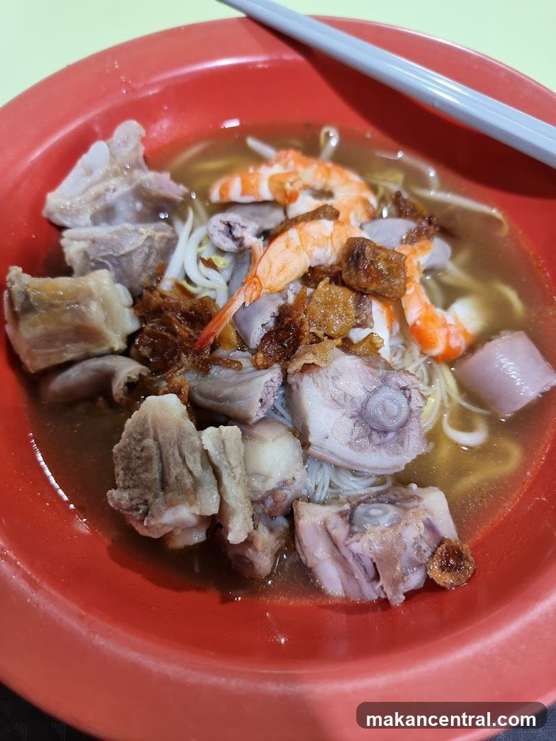 Pork Ribs and Shrimp Noodles