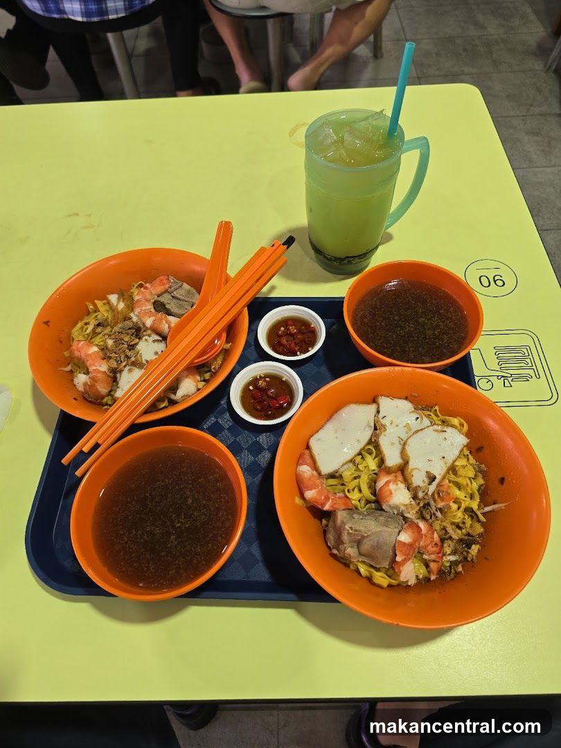 Noodles with Shrimp and Meat
