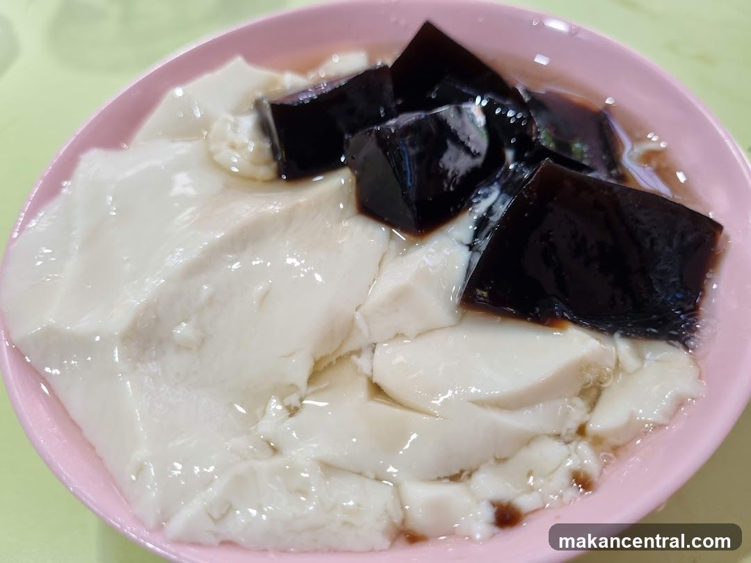 Tofu Pudding with Grass Jelly