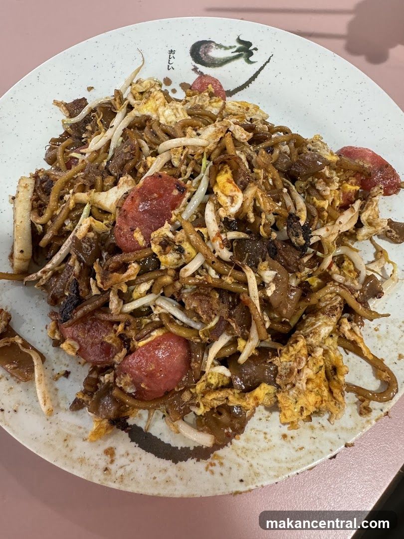 Fried Noodles with Sausage and Egg