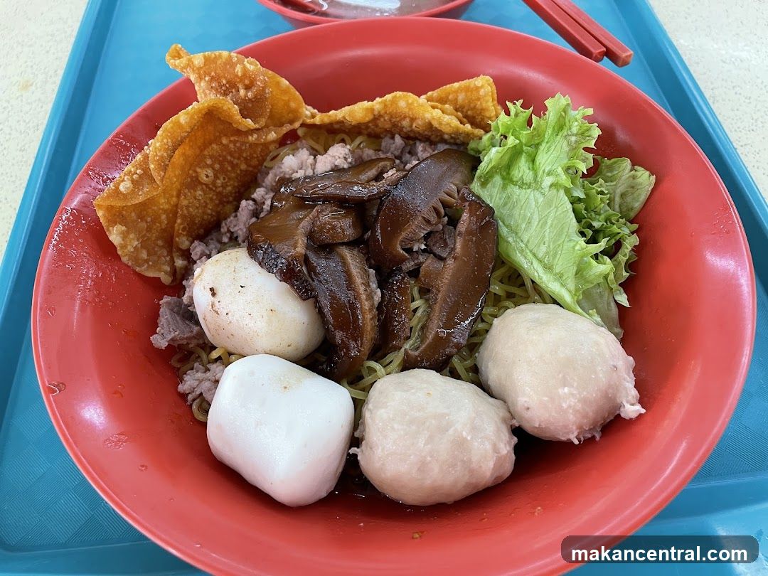 Noodles with Meatballs and Mushrooms