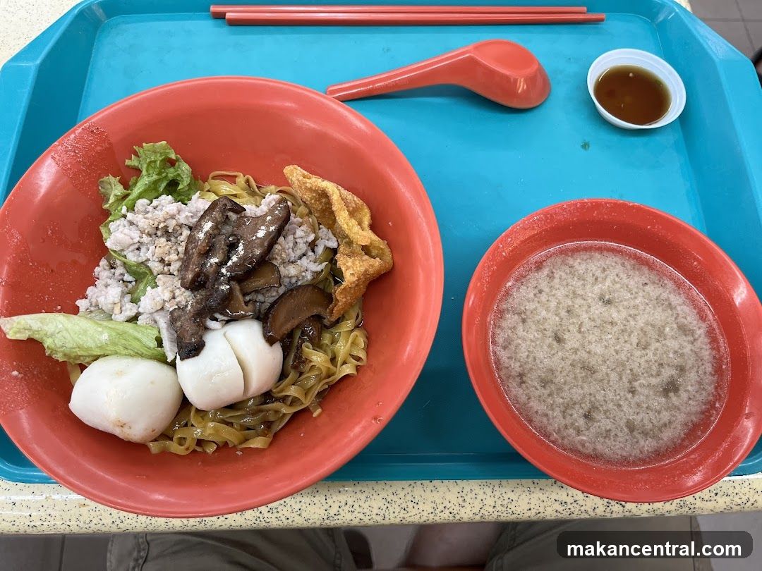 Noodles with Minced Meat and Mushrooms