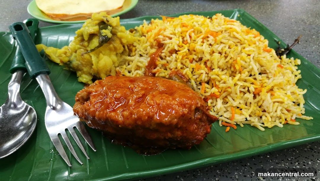 Biryani with Chicken and Vegetable Curry