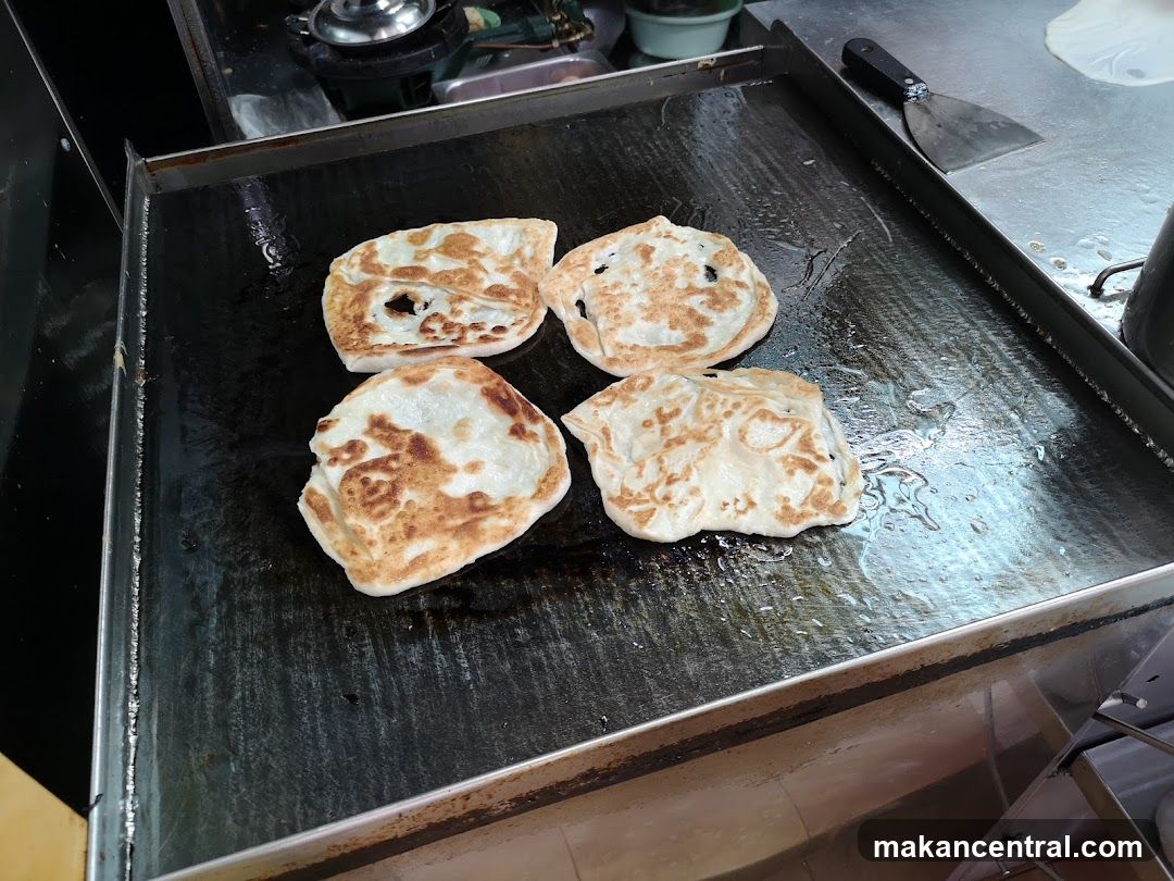 Roti Canai Cooking