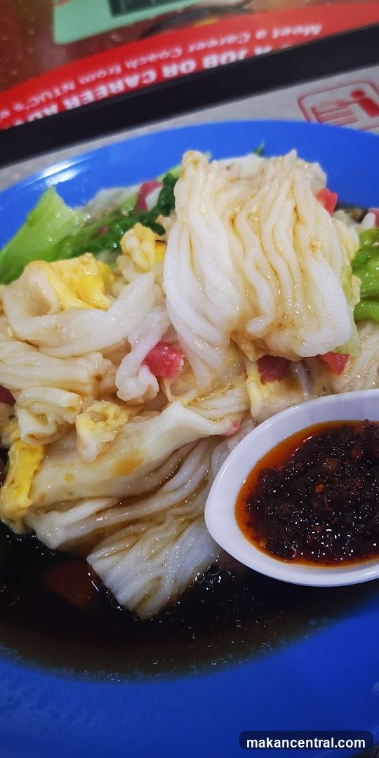 Chee Cheong Fun with Chili Sauce