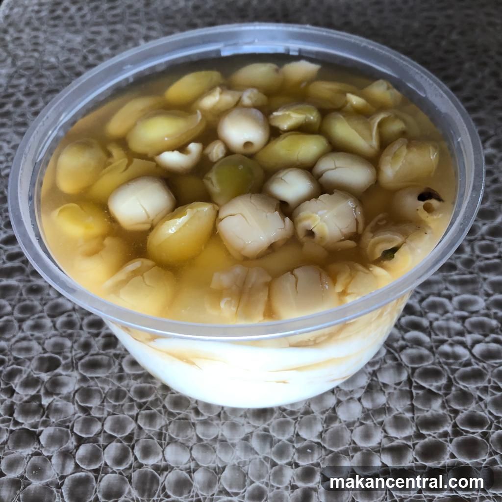 Dessert with Lotus Seeds