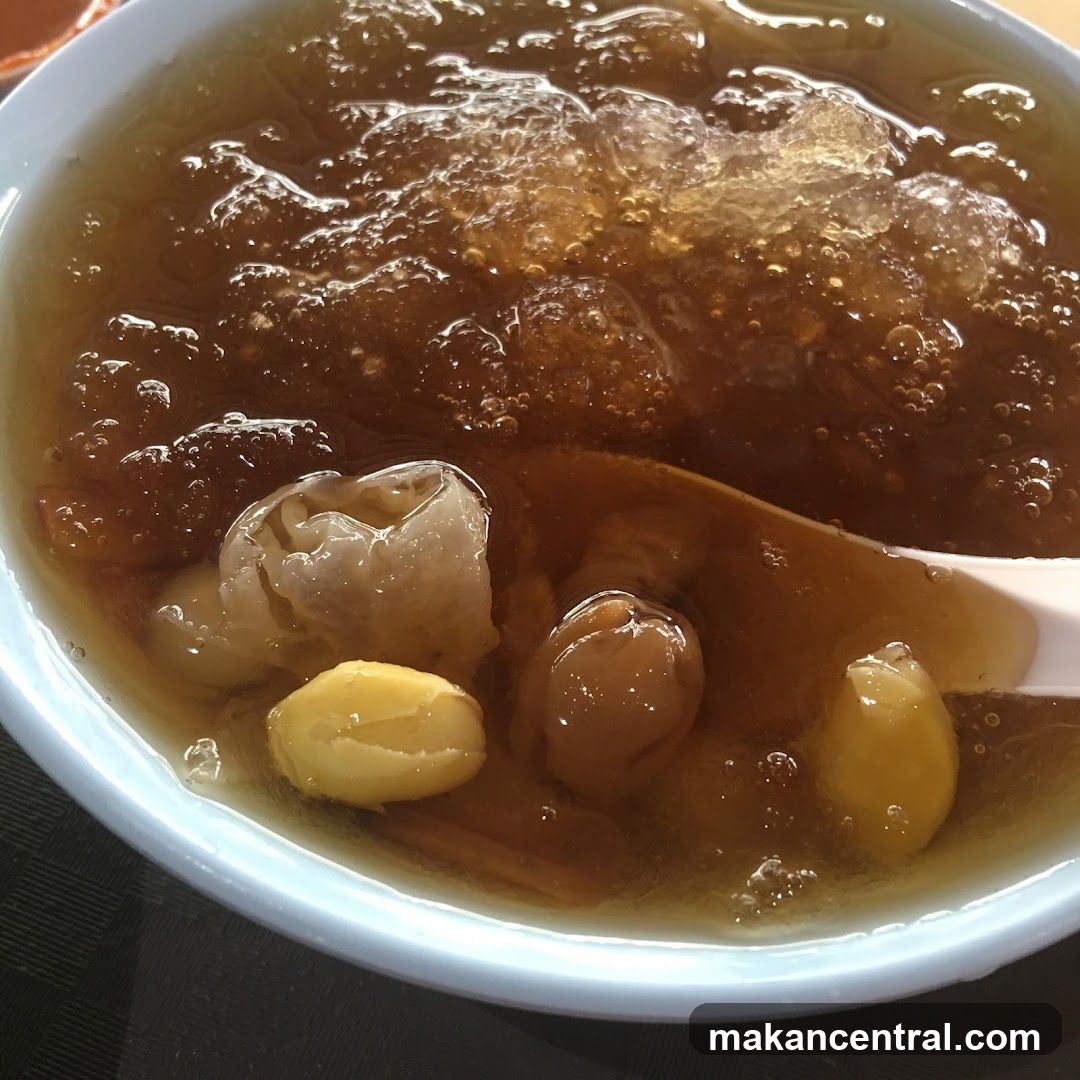 Dessert Bowl with Longan and Lotus Seeds