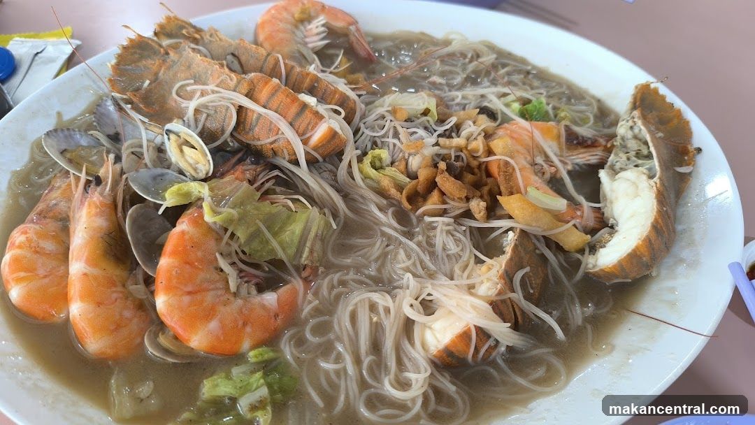 Seafood Noodles