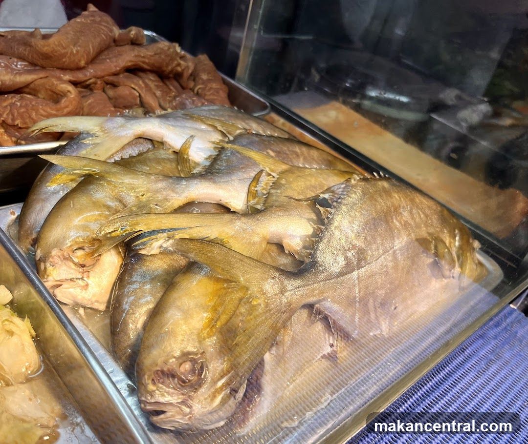 Cooked Fish Display