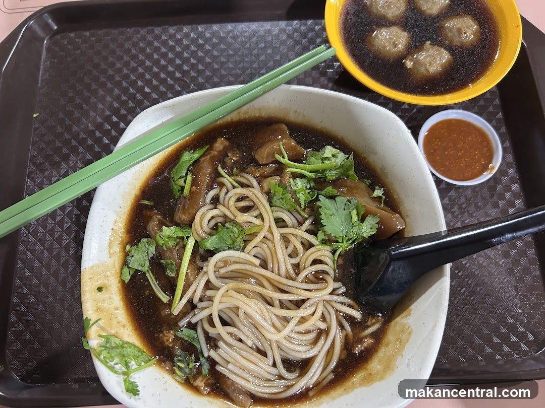 Noodles with Beef and Meatballs