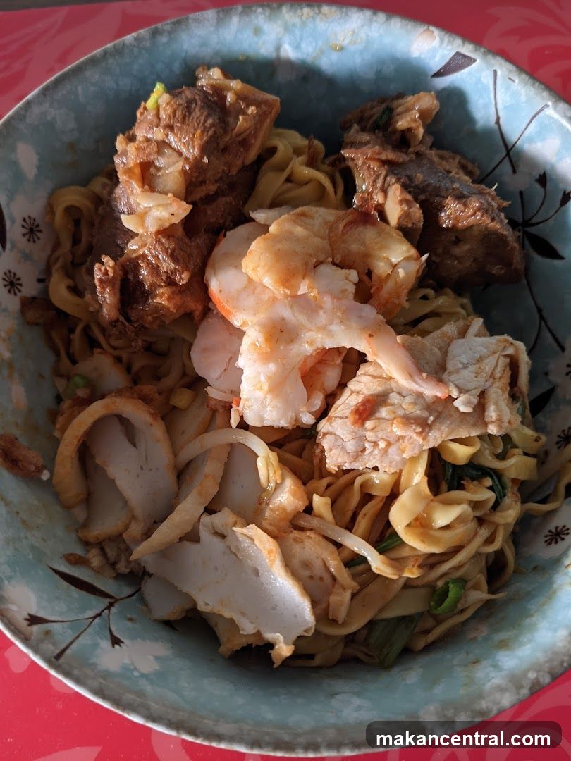 Noodle Dish with Meat and Seafood