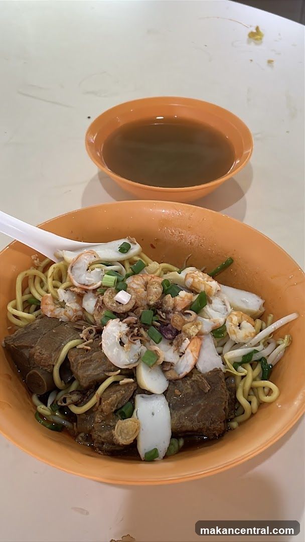 Noodles with Pork Ribs and Shrimp
