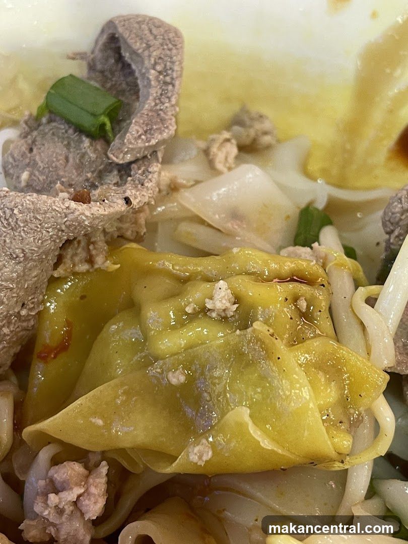 Noodle Soup with Wontons and Liver