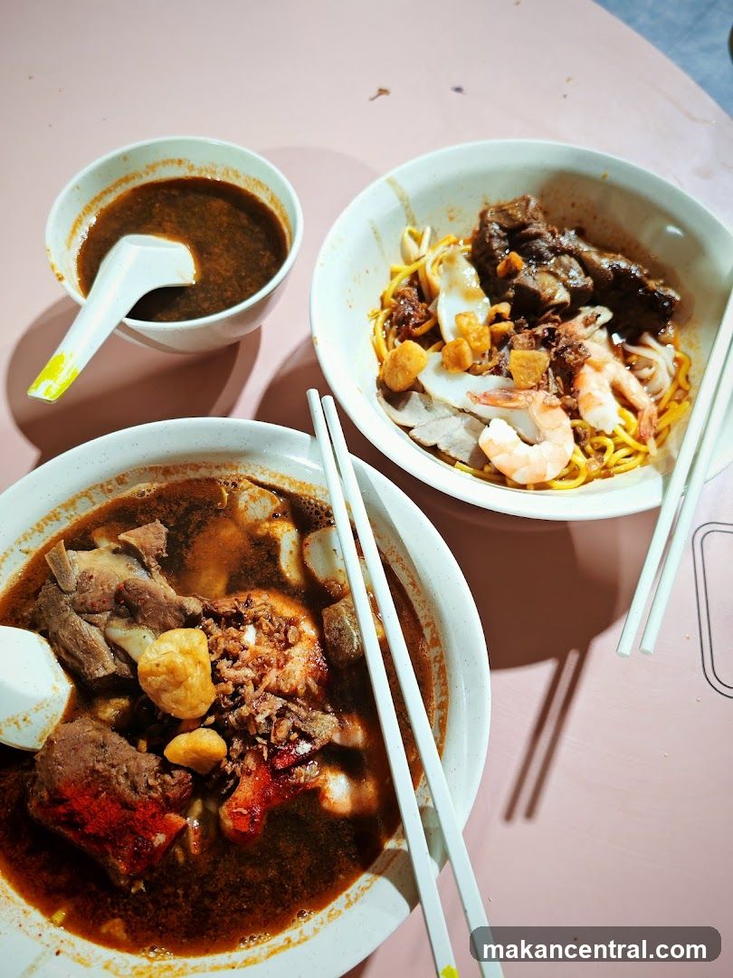Noodles with Meat and Shrimp