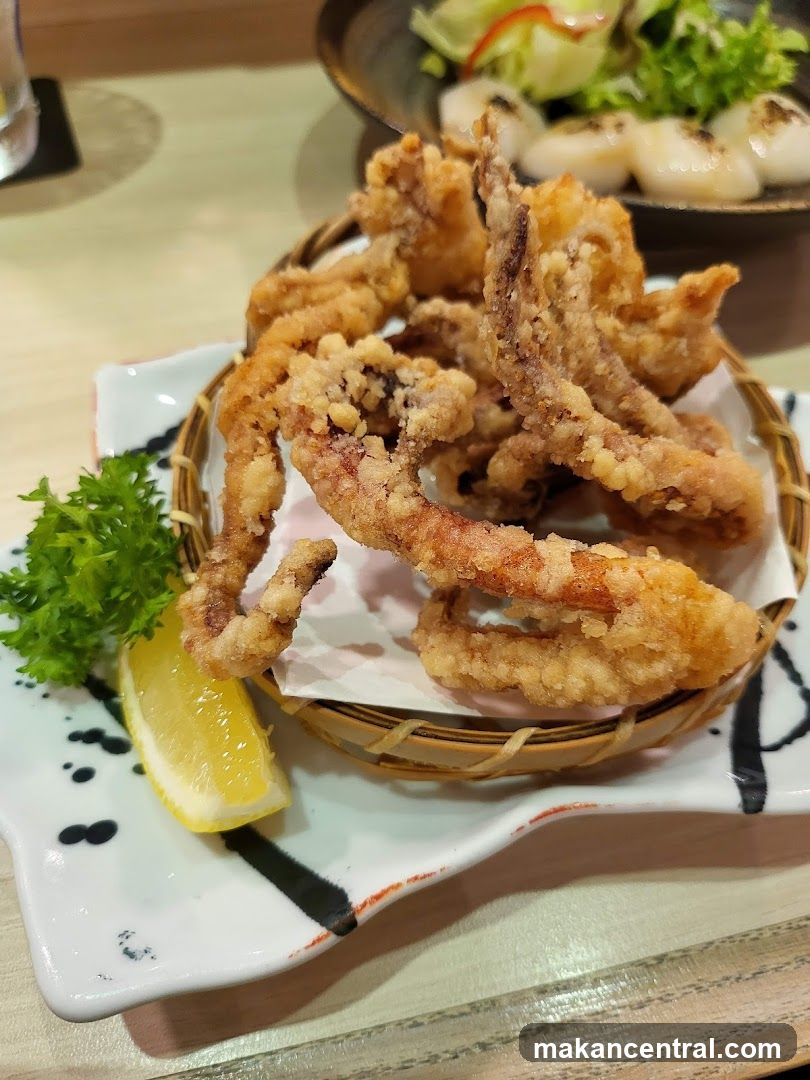 Fried Calamari with Lemon and Parsley