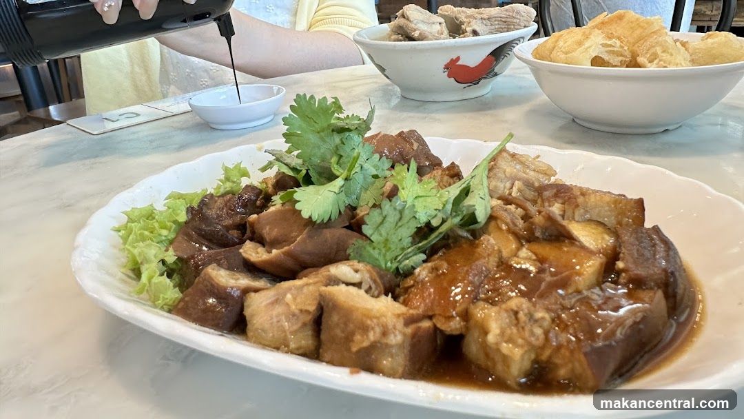 Braised Pork Belly and Intestines