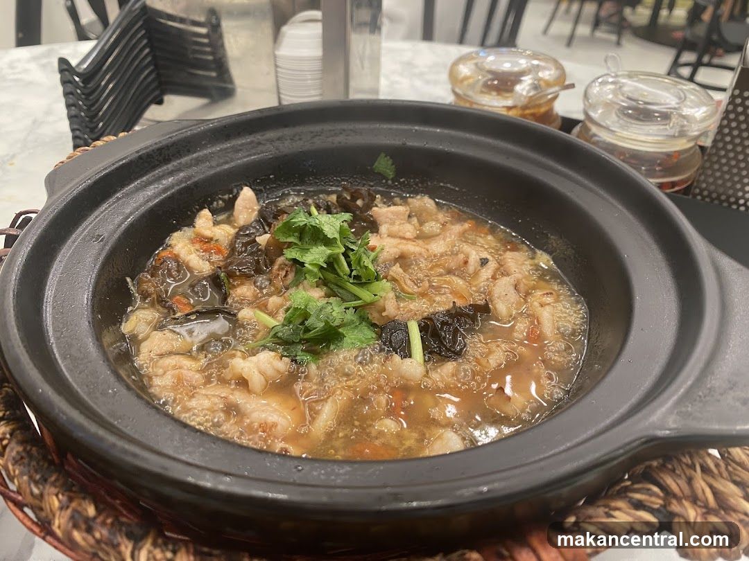 Steamed Pork Ribs with Black Fungus