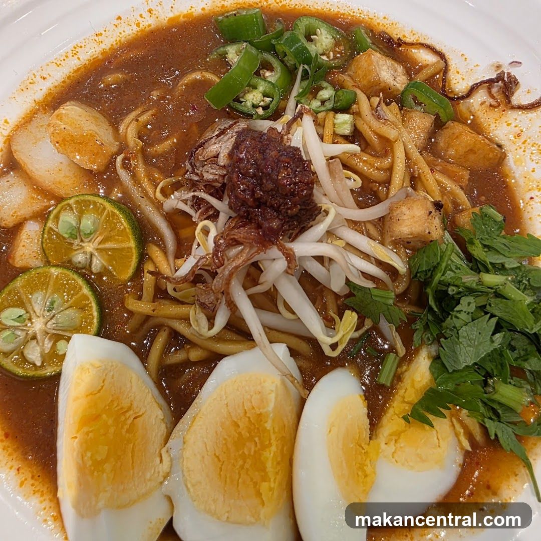 Noodle Dish with Egg and Lime