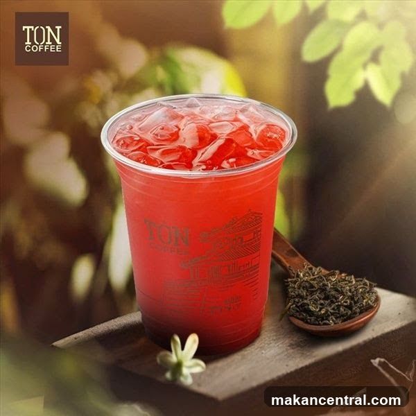 Iced Tea with Tea Leaves