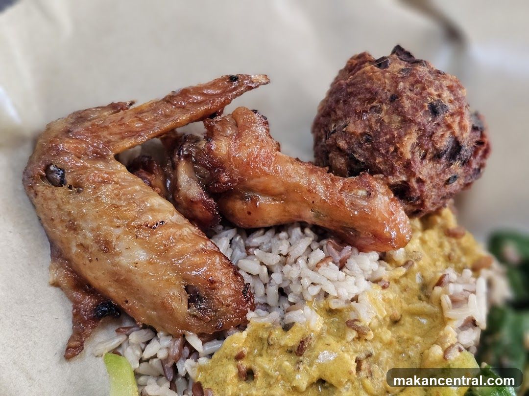 Chicken Wings with Rice and Curry