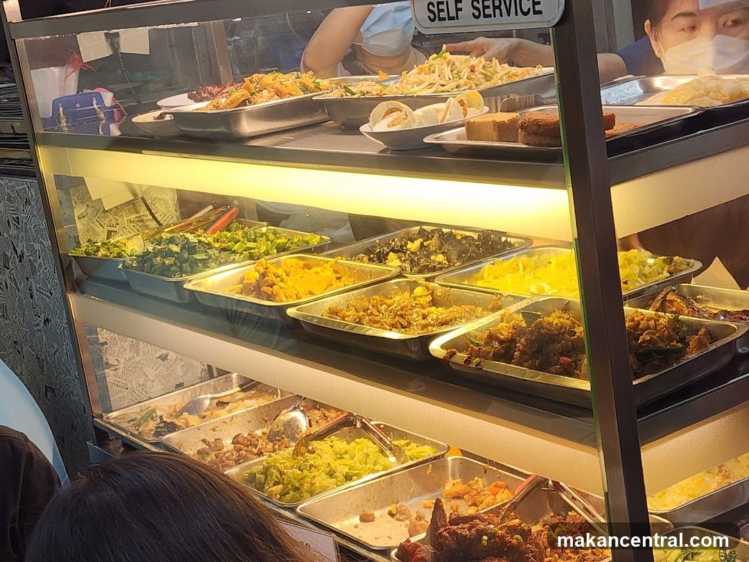 Self-Service Food Display