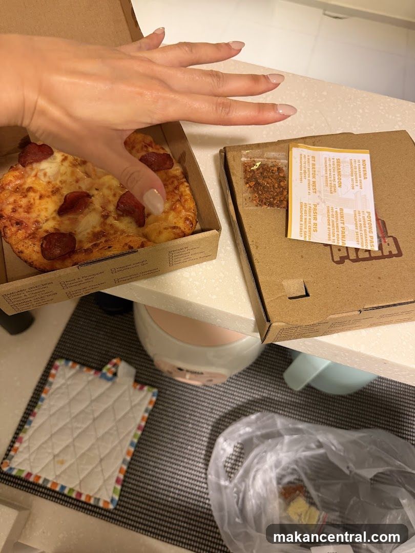 Pizza and Condiments