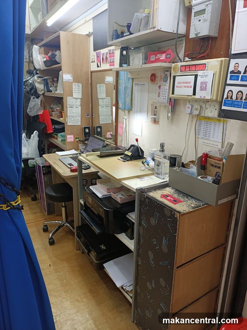 Photo Studio Counter