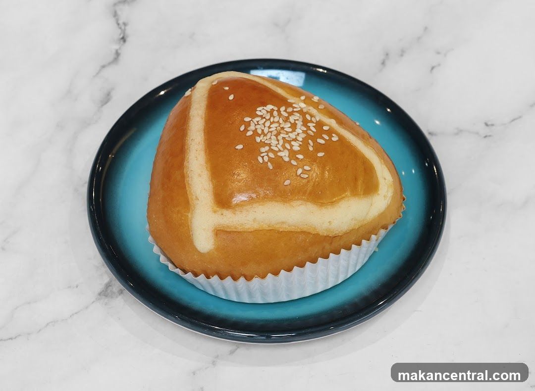 Bun with Sesame Seeds
