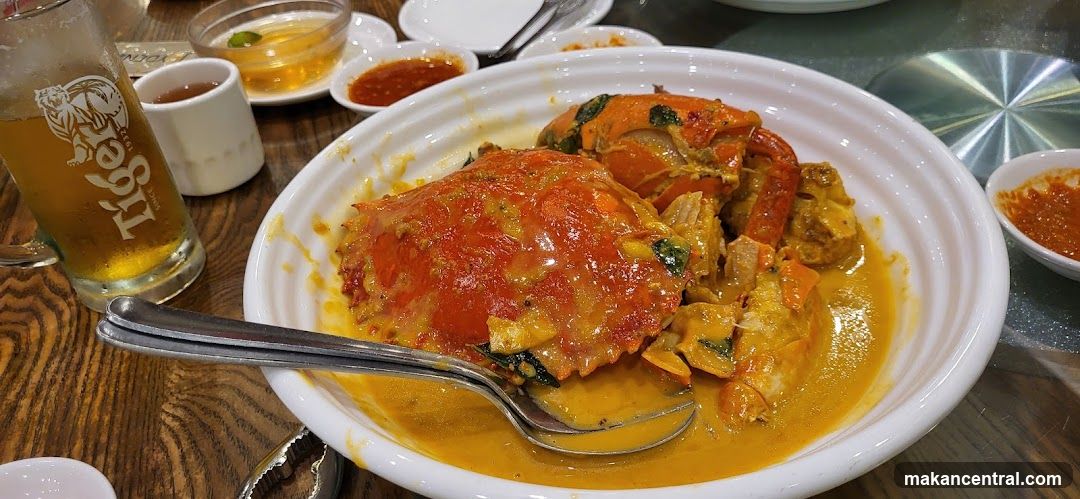 Curry Crab Dish with Beer