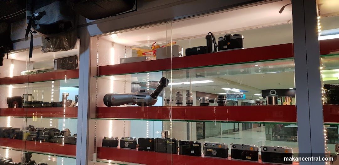 Camera Store Display