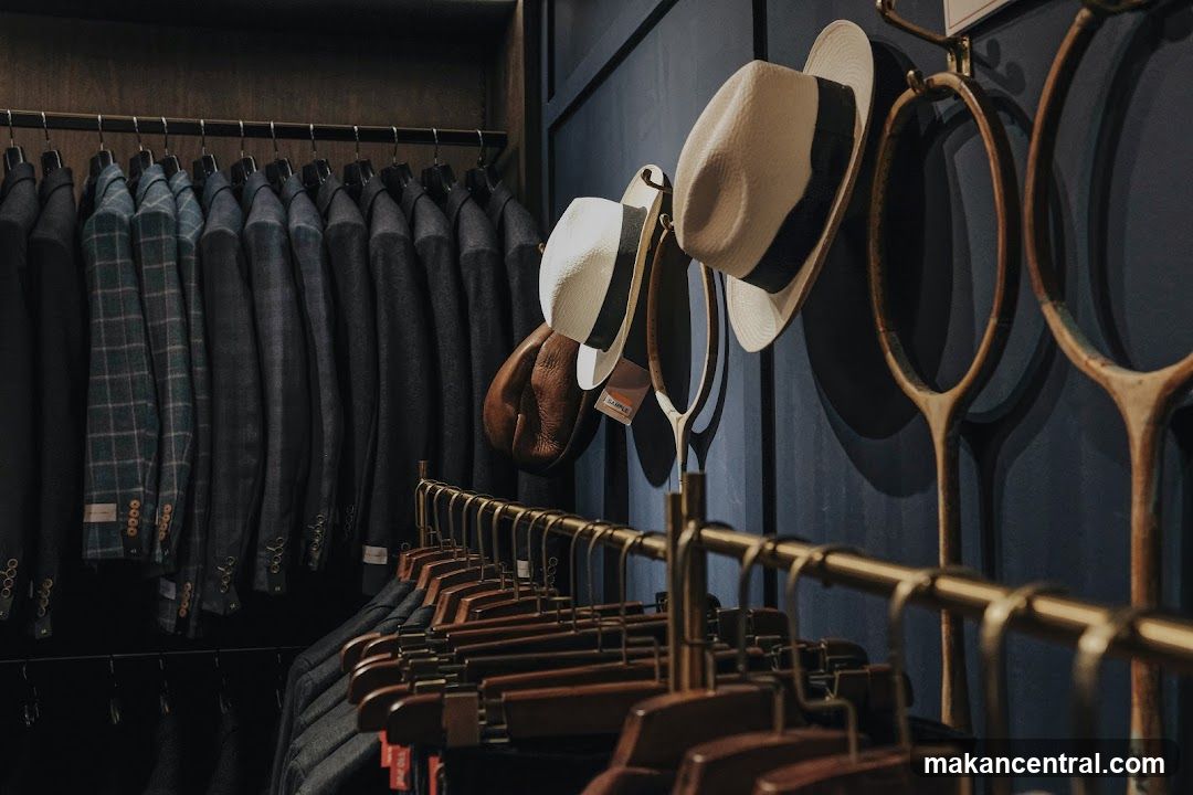 Men's Apparel Display