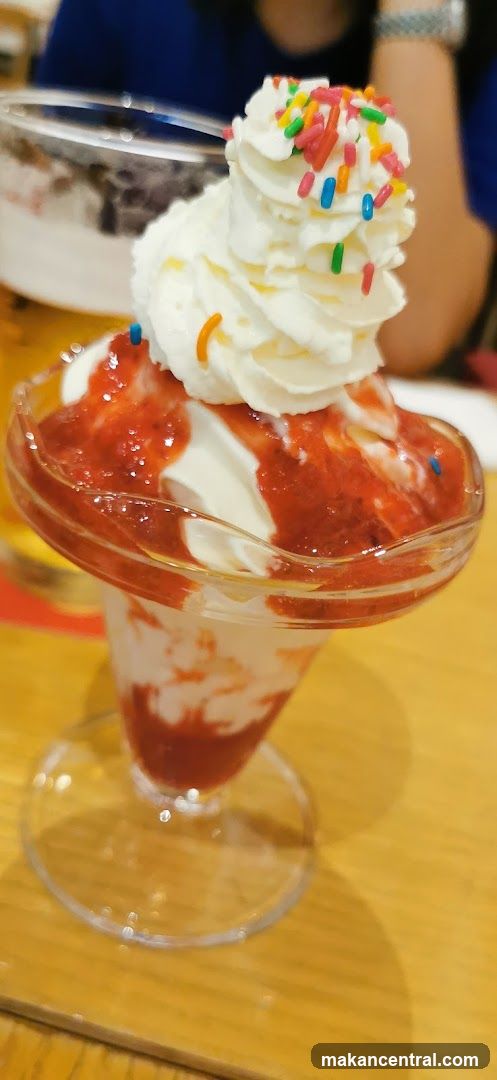 Strawberry Sundae